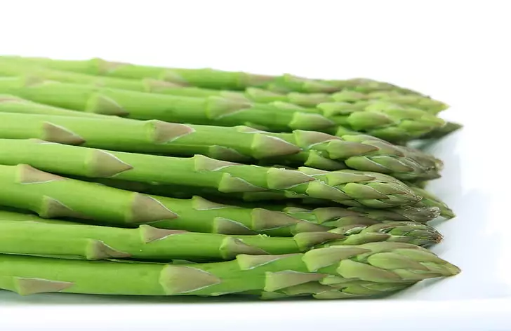 asparagus_incompletesky